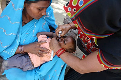 Teams went door-to-door and vaccinated children against polio. Image Source: Catholic Relief Services